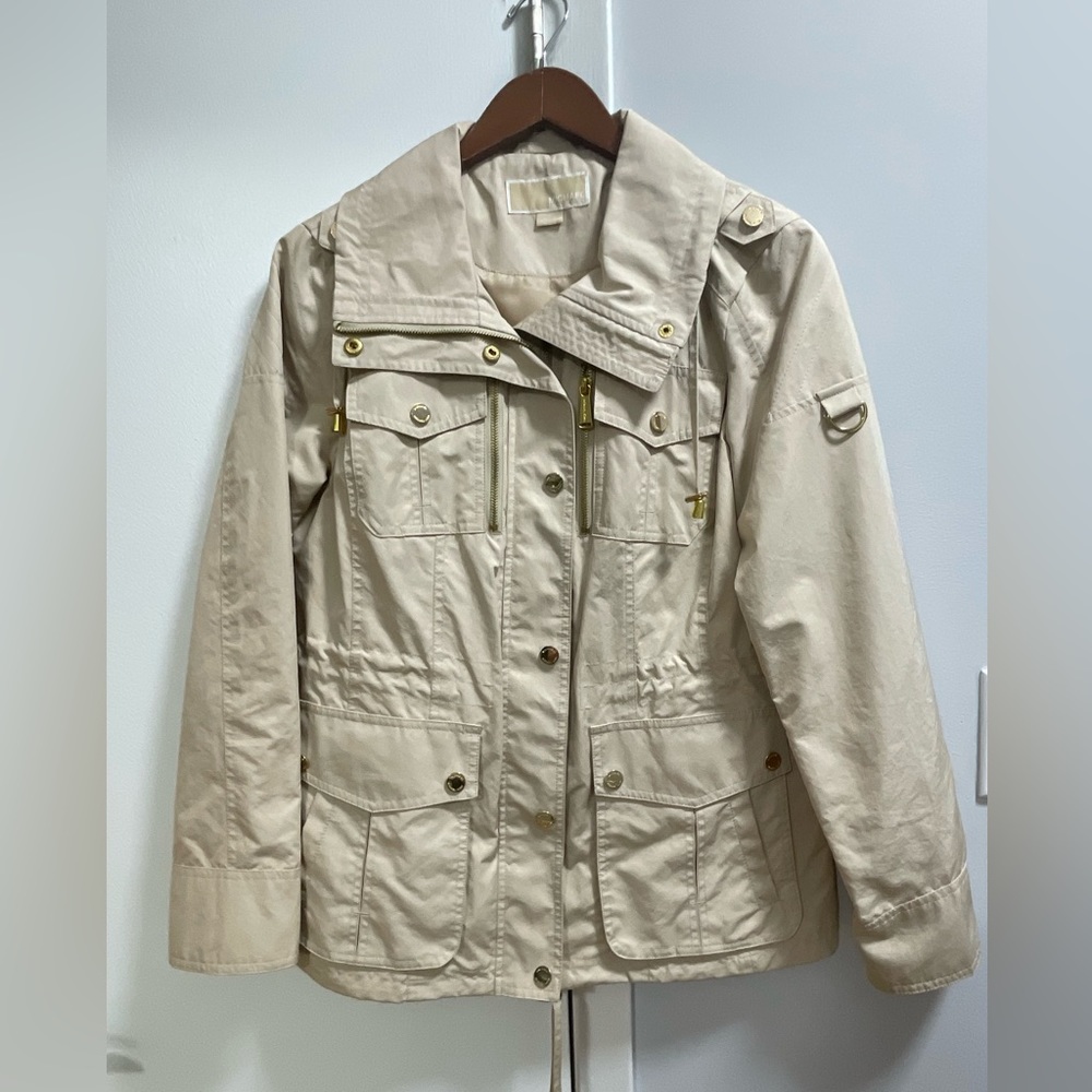 Michael Kors Beige Raincoat Size Medium